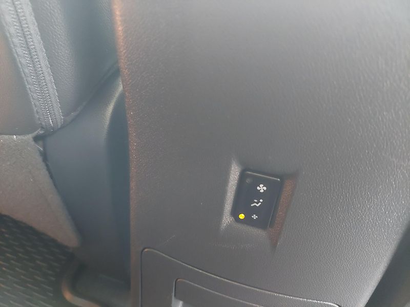 Renault Koleos (2013) Bose dCi 150 4x4 - fotka 26 z 40