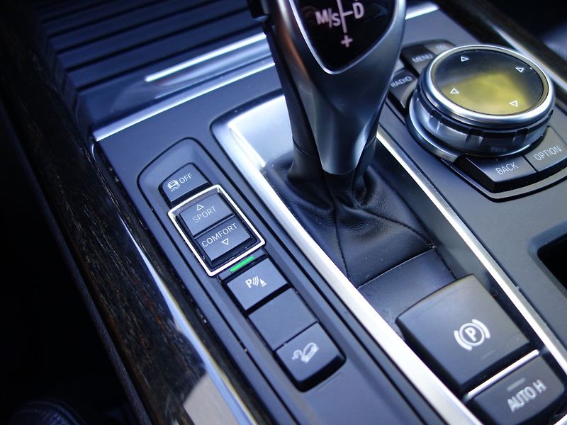 BMW X5 (2014) 4.0D*XD*M-PAKET*WEBASTO*1M*CZ! - fotka 24 z 50