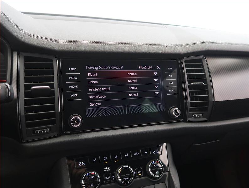 Škoda Kodiaq (2022) Sportline 1.5 TSI, digi klima - fotka 20 z 27