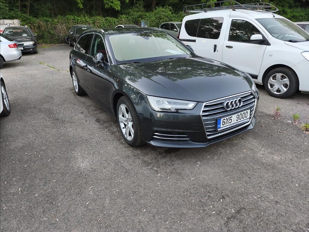 Audi A4 Avant 2,0   Sport