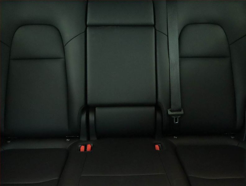 Tesla Model Y (2022) RWD LFP 60kWh, SoH 94% - fotka 10 z 19