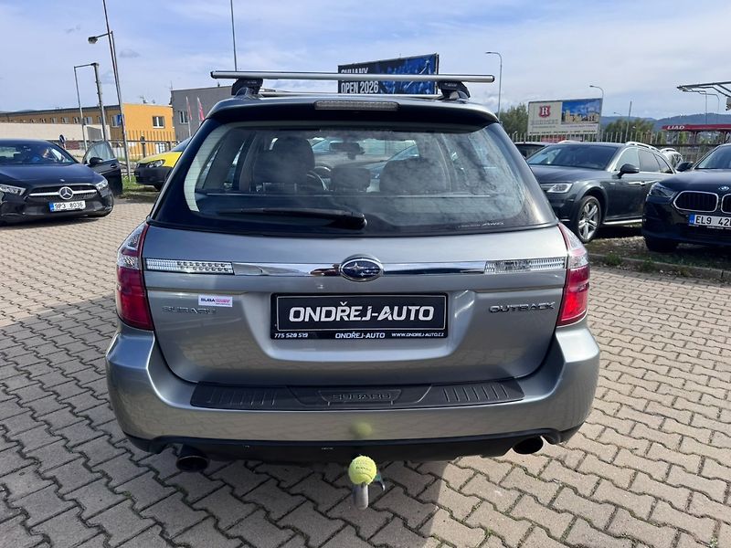 Subaru Outback (2007) AUTOMAT 4X4 2,5i 121 KW TAŽNÉ - fotka 4 z 50