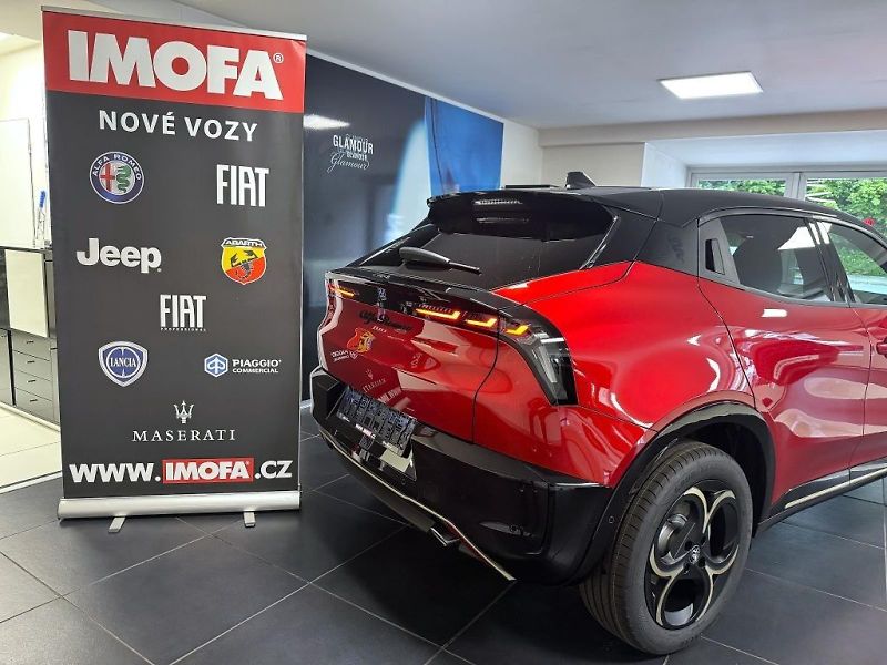 Alfa Romeo Junior (2026) Ibrida 1.2 Turbo 145k eDCT6 Q4 - fotka 5 z 17