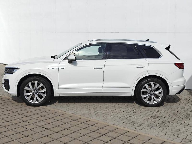Volkswagen Touareg R-Line 8TT 4Motion 3,0TDI V6 - fotka 3 z 30