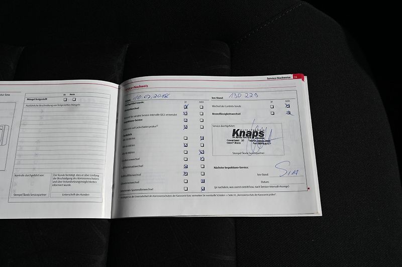 Škoda Octavia 2.0TDI 7/2011 Rezervace - fotka 44 z 50