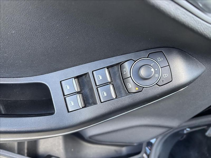 Ford Puma 1,0 EcoBoost Mhev 92kW ST-Line - fotka 16 z 32