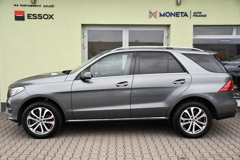 Mercedes-Benz GLE 350D 4MATIC VZDUCH ČR - fotka 11 z 42