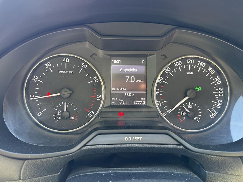 Škoda Octavia 1.4 TSi 110kW DSG sport.sedadl - fotka 18 z 24