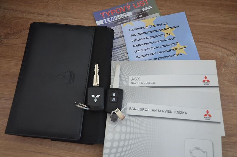 Mitsubishi ASX (2018) 1.6 MIVEC 86kW / ČR / TAŽNÉ - fotka 29 z 30