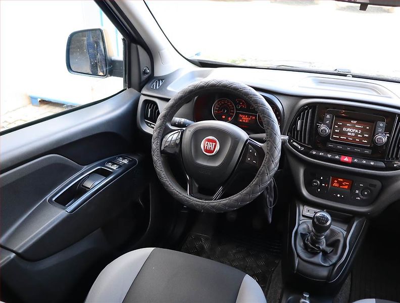 Fiat Dobló (2016) 1.6 MultiJet, 5Míst, SR - fotka 7 z 19