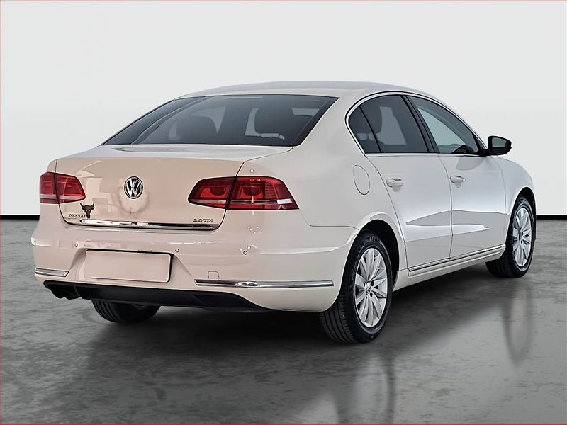 Volkswagen Passat (2014) 2.0 TDI, zamluveno - fotka 5 z 20