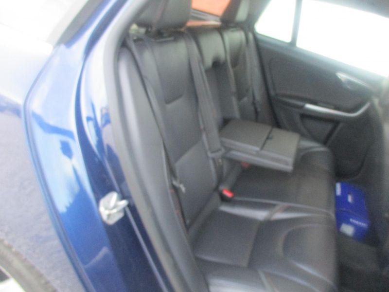 Volvo V60 D5 AWD Polestar - fotka 14 z 39