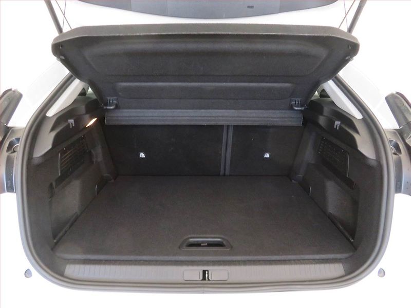 Citroën C4 (2022) Feel 1.2 PureTech, Serv.kniha - fotka 14 z 17
