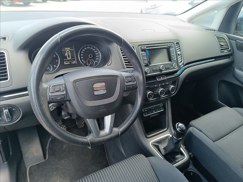 Seat Alhambra 1,4 TSi Style - fotka 11 z 22