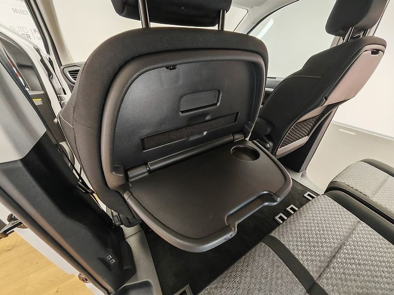 Toyota ProAce Verso 2,0D L2 8AT Family 8S - fotka 24 z 24