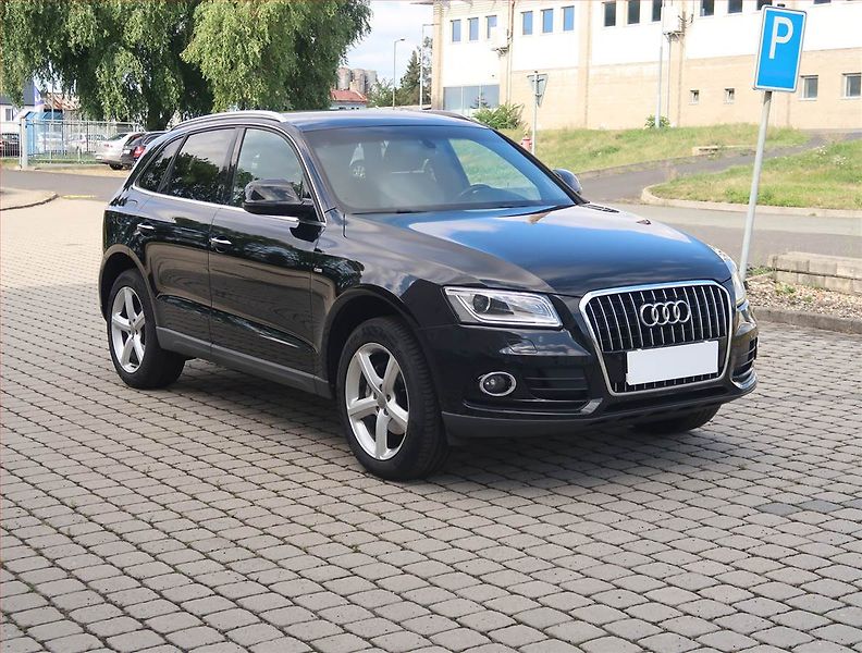 Audi Q5 (2016) S line 2.0 TDI, 4X4, Automat - fotka 1 z 19