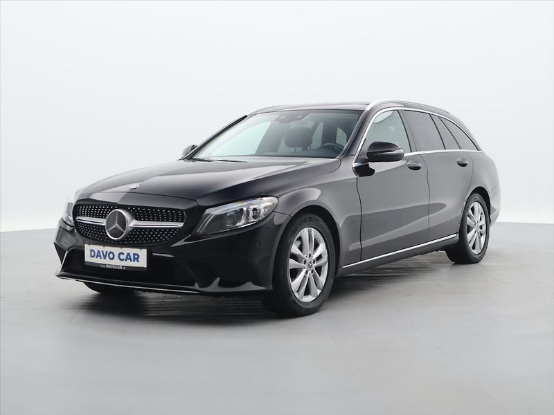 Mercedes-Benz Třídy C 2.0 220d 143kW Aut. LED - fotka 3 z 37