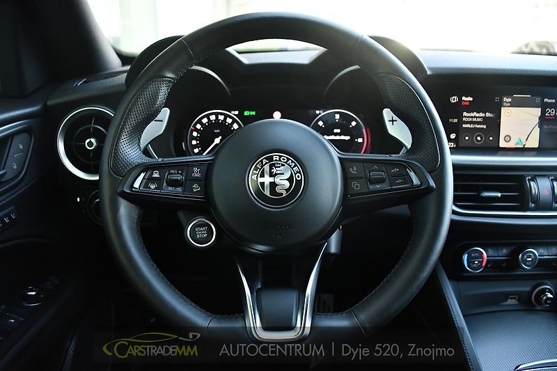 Alfa Romeo Stelvio 2.2D 16V 154kW Veloce AT8-Q4 - fotka 26 z 52