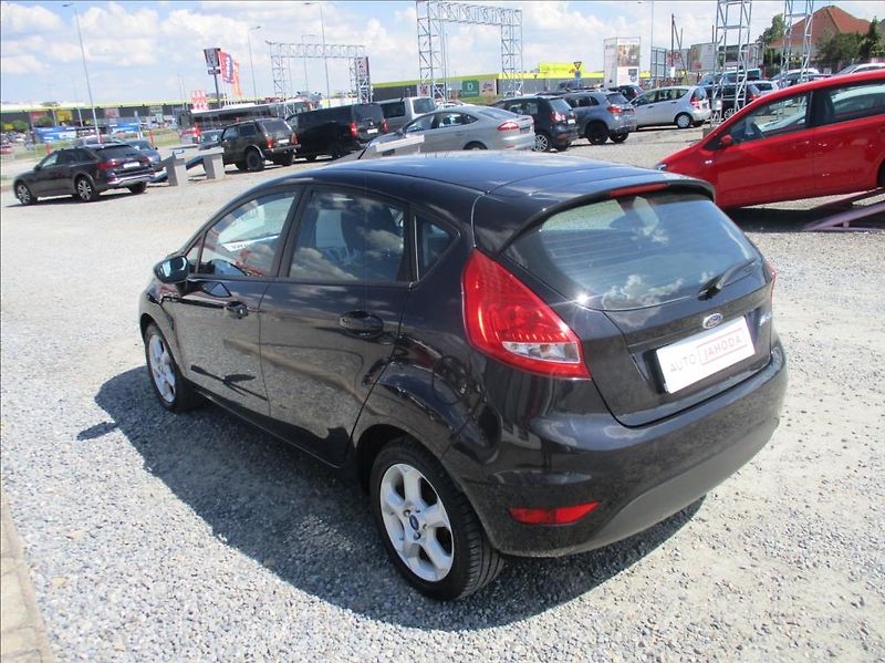 Ford Fiesta 1,2 i, klima, serv. kniha, - fotka 8 z 31