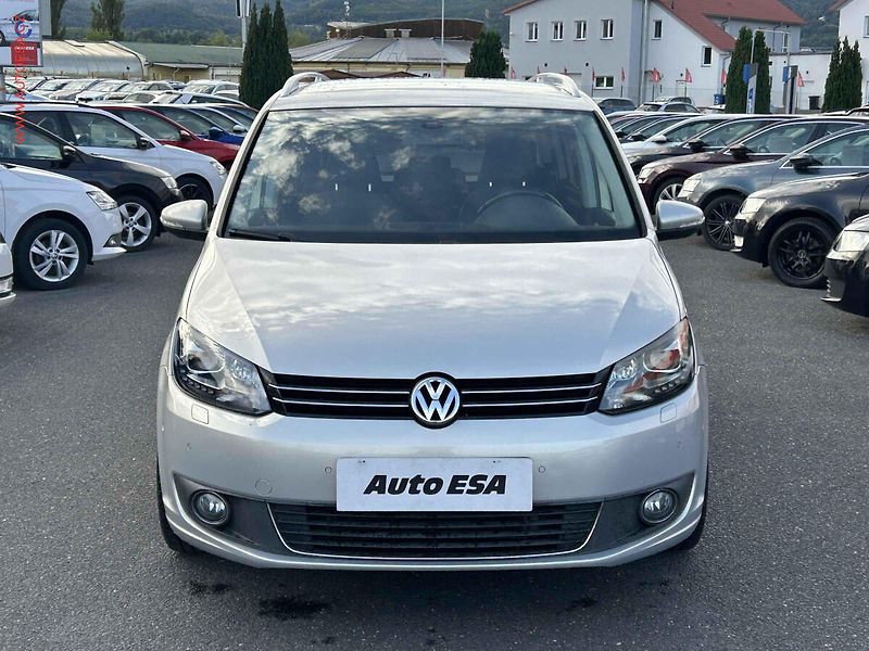 Volkswagen Touran (2011) 1.4TSI, DSG - fotka 2 z 16