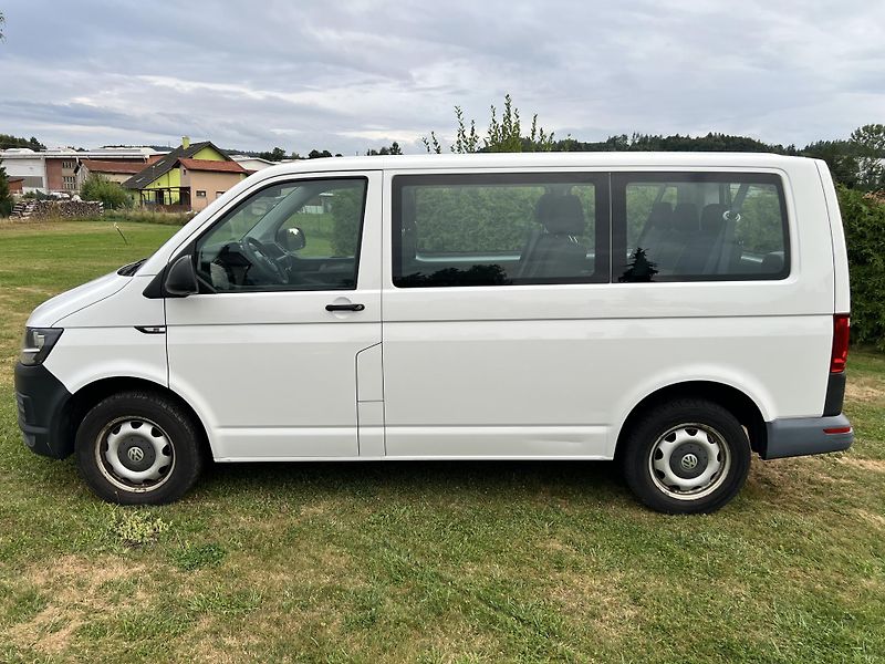 Volkswagen Transporter 2.0TDI 75KW,9MÍST,TZ,KLIMA,1MA - fotka 4 z 37