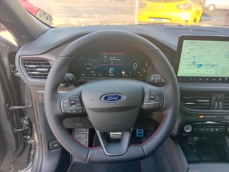 Ford Kuga (2026) 2,5 HEV 134kW/183k  ST-Line X - fotka 13 z 14