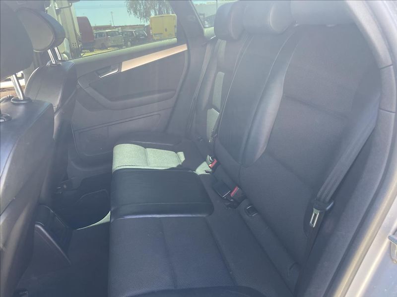 Audi A3 2,0 TDi 103kW*S-line*servis - fotka 36 z 47