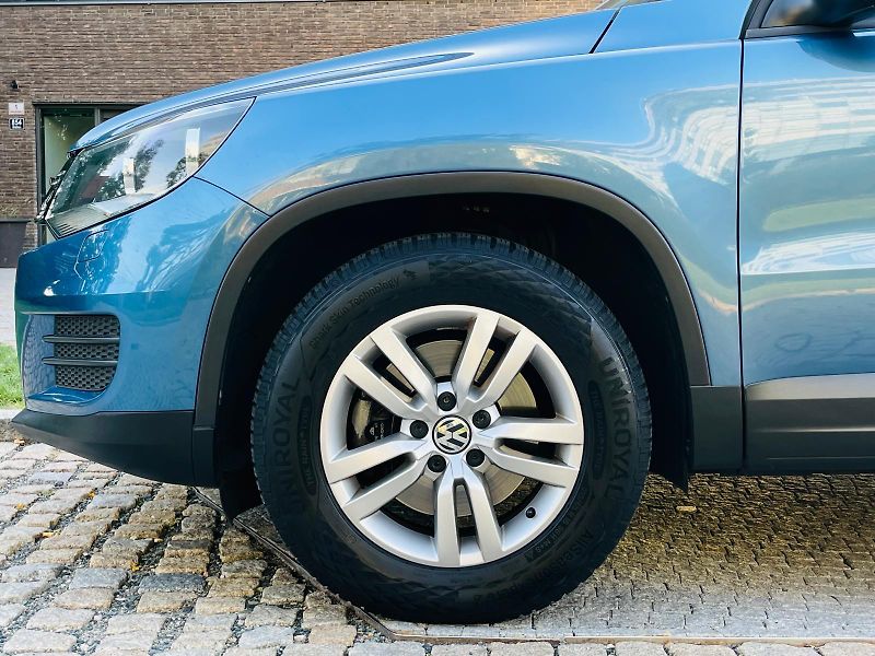 Volkswagen Tiguan 1.4TSI MANUÁL 1MAJITEL SENZORY - fotka 40 z 40