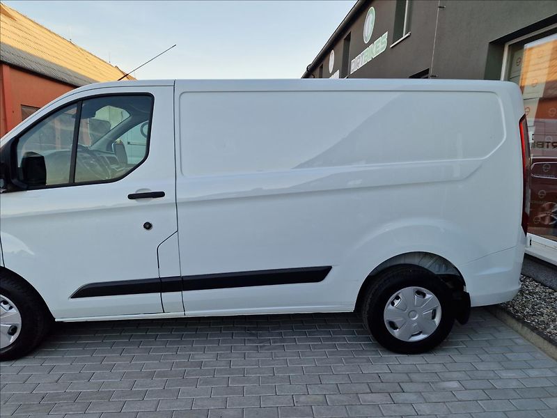Ford Transit Custom 2.0TDCi Trend L1,ČR,1.Majitel - fotka 40 z 44