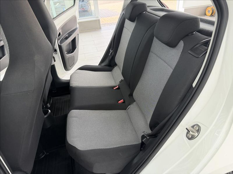 Škoda Citigo 1,0 MPi, klima, tažné zařízení - fotka 20 z 26