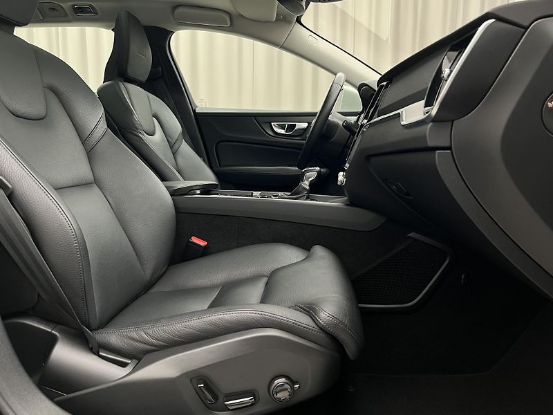 Volvo V60 T5 INSCRIPTION AUT - fotka 18 z 46