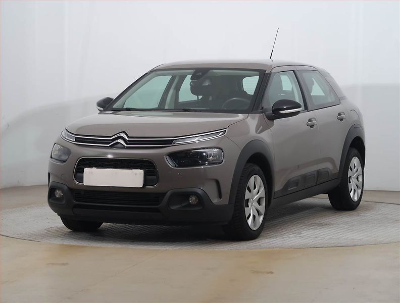 Citroën C4 Cactus (2018) 1.2 PureTech, Serv.kniha - fotka 2 z 15