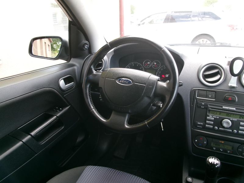 Ford Fusion (2006) 1,4 16V AUTOKLIMA rozvody - fotka 13 z 25