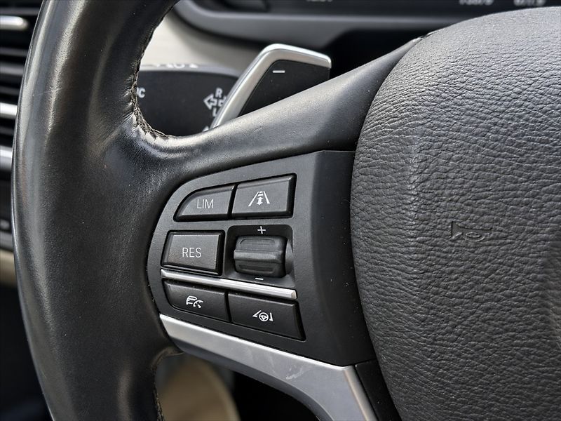 BMW X5 40e Xdrive LED HUD PANO TZ - fotka 34 z 42