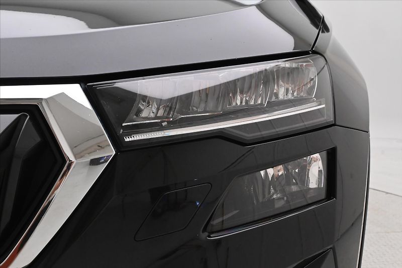 Škoda Karoq 1,5 TSI 110kW DSG Style Záruka - fotka 29 z 31