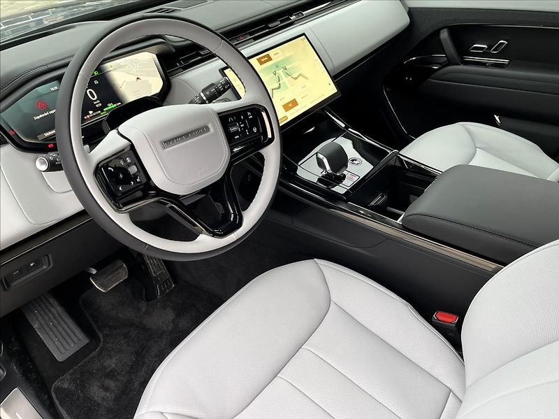 Land Rover Range Rover Sport (2026) 3,0 P460e DYNAMIC SE PHEV - fotka 11 z 28