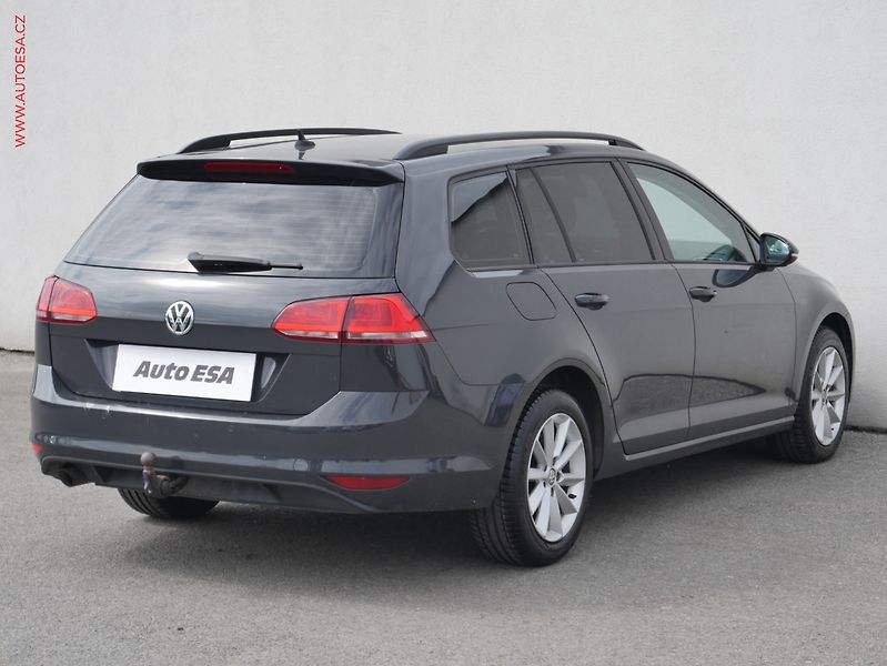 Volkswagen Golf (2014) 1.6 TDi, DSG, TZ - fotka 4 z 22