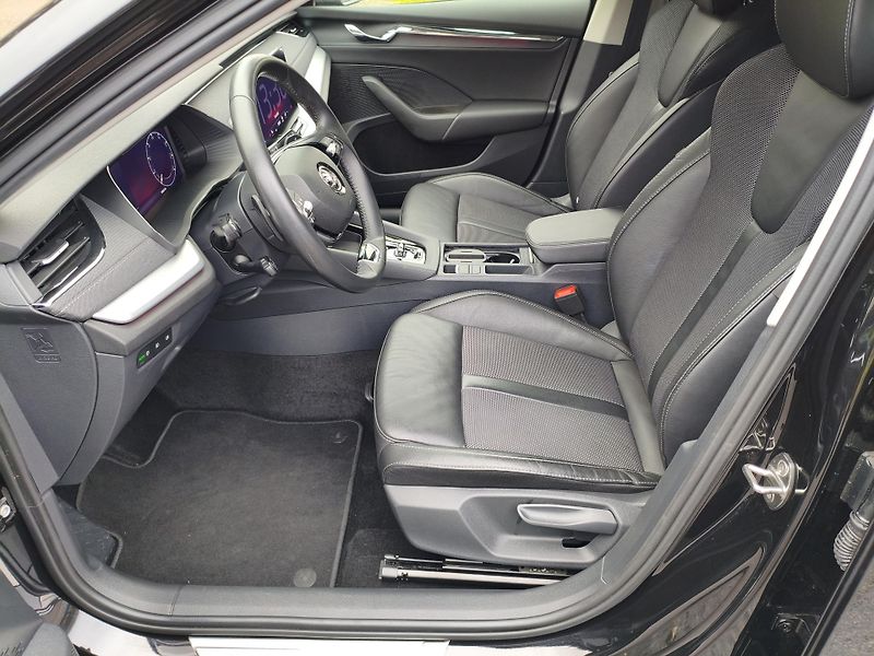 Škoda Octavia (2024) 2,0 TDI 110Kw DSG Style combi - fotka 11 z 35