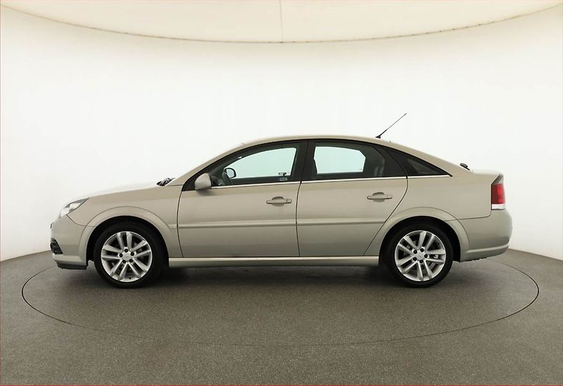 Opel Vectra (2008) 1.8, Automat, Serv.kniha - fotka 3 z 16
