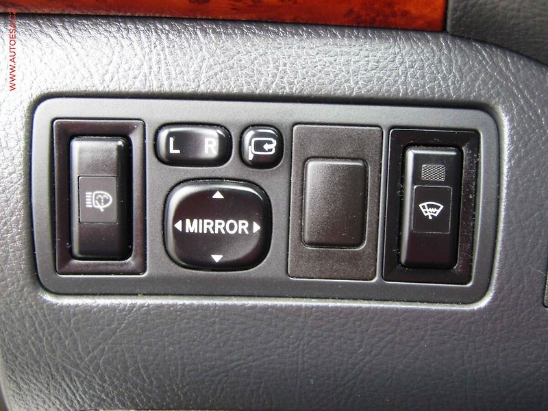 Toyota Avensis (2005) 2.0 i, servis.kniha - fotka 12 z 19
