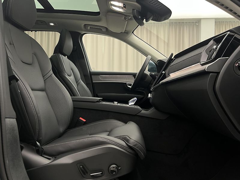 Volvo XC90 (2026) T8 AWD PLUS BRIGHT - Rezervace - fotka 30 z 47