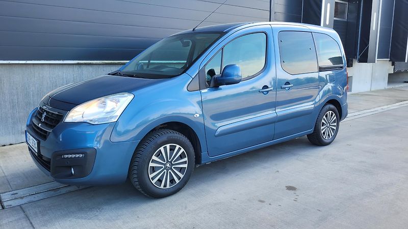 Peugeot Partner TEPEE 1,6 HDI PŮVOD ČR - fotka 6 z 21
