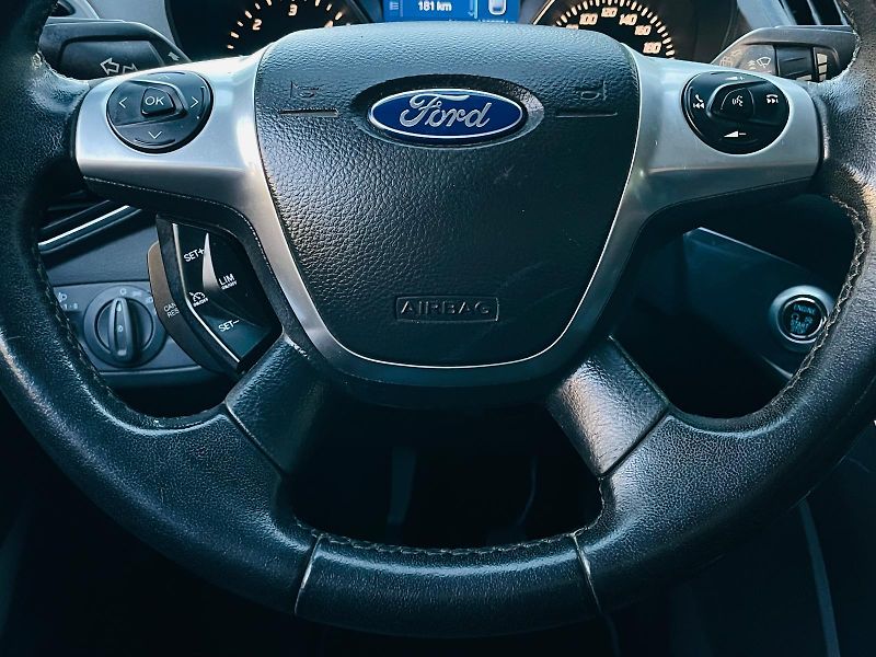Ford Kuga 2.0TDCi MANUÁL TAŽNÉ SERVISKA - fotka 28 z 51