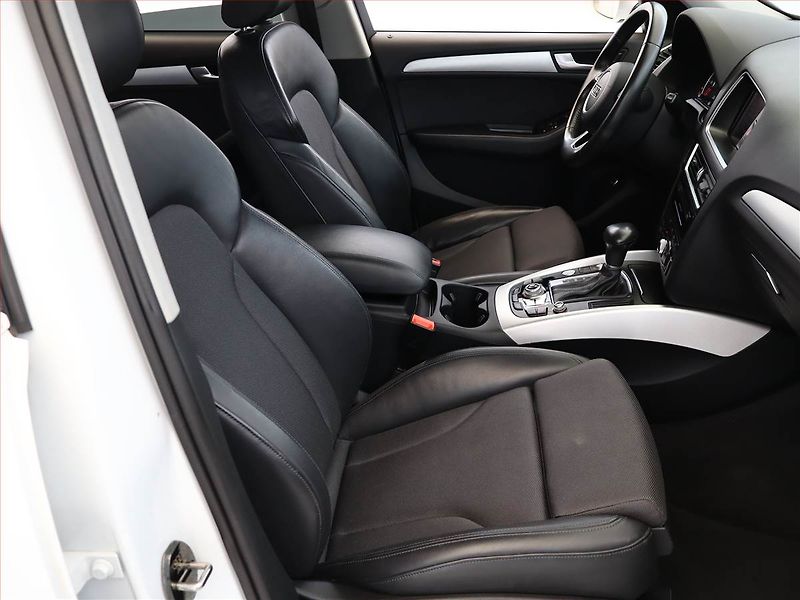 Audi Q5 (2017) 2.0 TDI, 4X4, Automat, Kůže - fotka 7 z 20