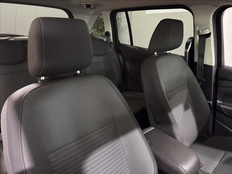 Ford Grand C-MAX 1,5   TDCI TITAN AT KAMERA FUL - fotka 29 z 39