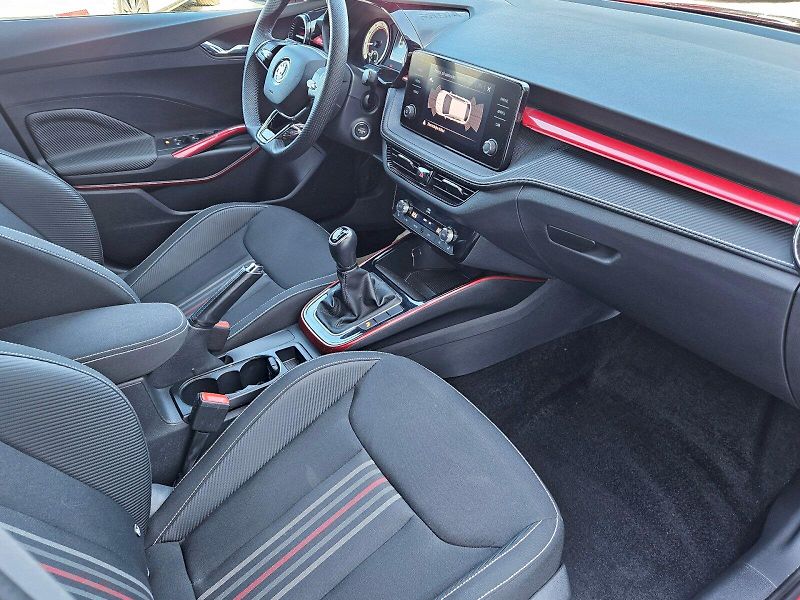 Škoda Fabia (2023) Monte Carlo TSI 70/1.0 M5F - fotka 15 z 27