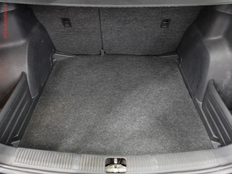 Škoda Fabia (2010) 1.2 TSi, ČR, Ambition - fotka 7 z 17