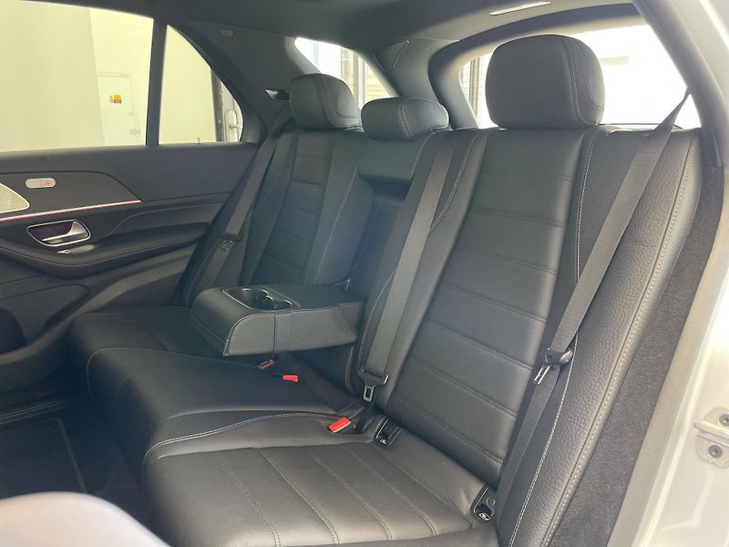 Mercedes-Benz GLE 450d 4Matic AMG - fotka 16 z 36