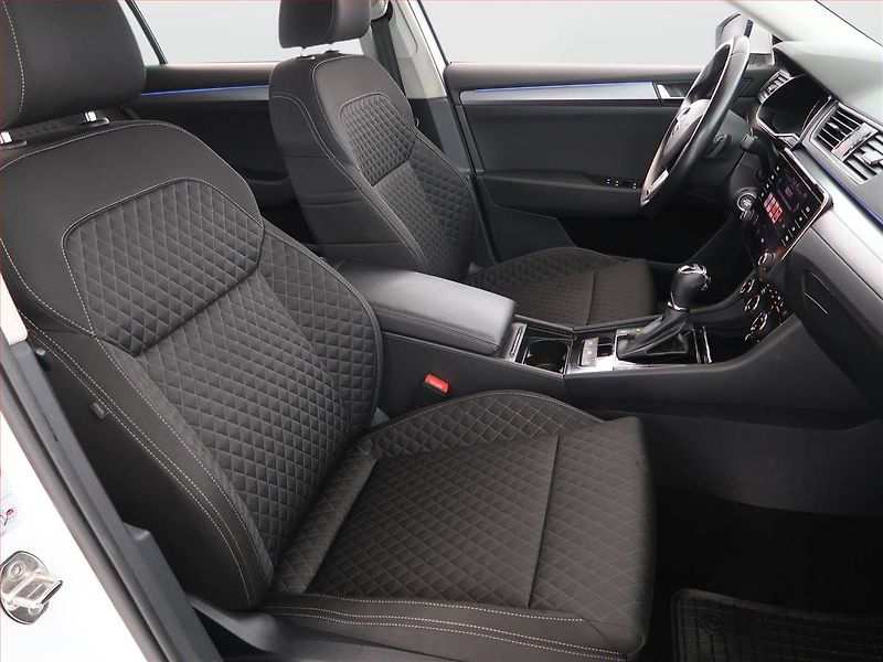 Škoda Superb (2018) Ambition 2.0 TDI, Automat - fotka 9 z 21