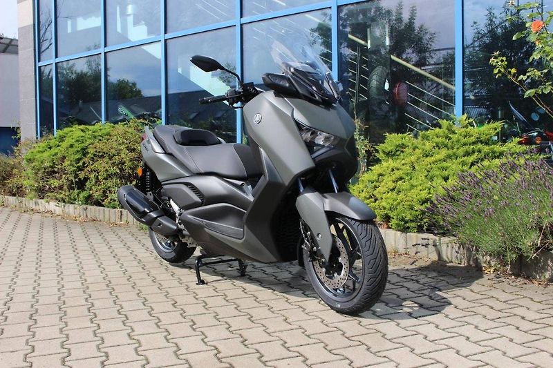 Yamaha X-Max 300 (2025) TECH CAMO 2025 Skladem - fotka 8 z 8